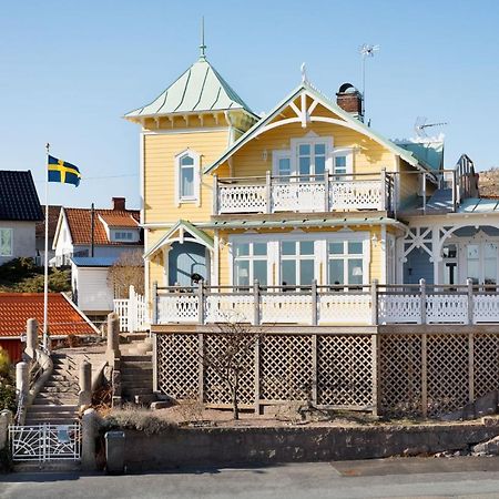 Strandflickornas Annex Gula Villan Лисечіль Екстер'єр фото