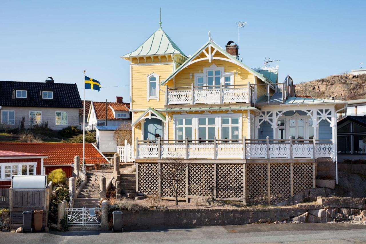 Strandflickornas Annex Gula Villan Лисечіль Екстер'єр фото